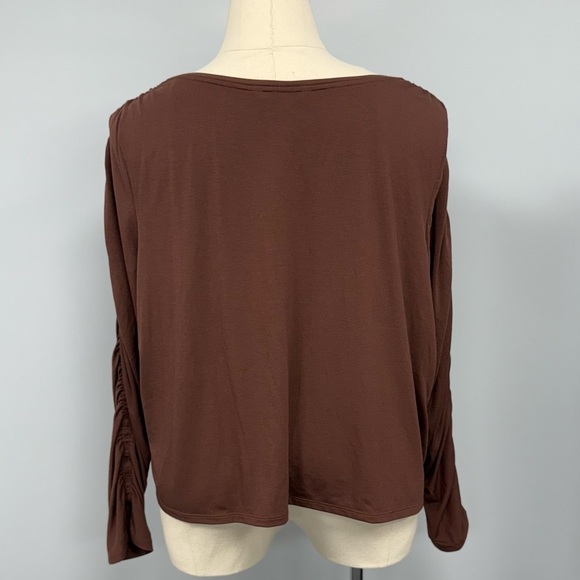 Athleta All Around Ruched Top Plus Size 3X Brown Long Sleeve Activewear Workout - Picture 5 of 10